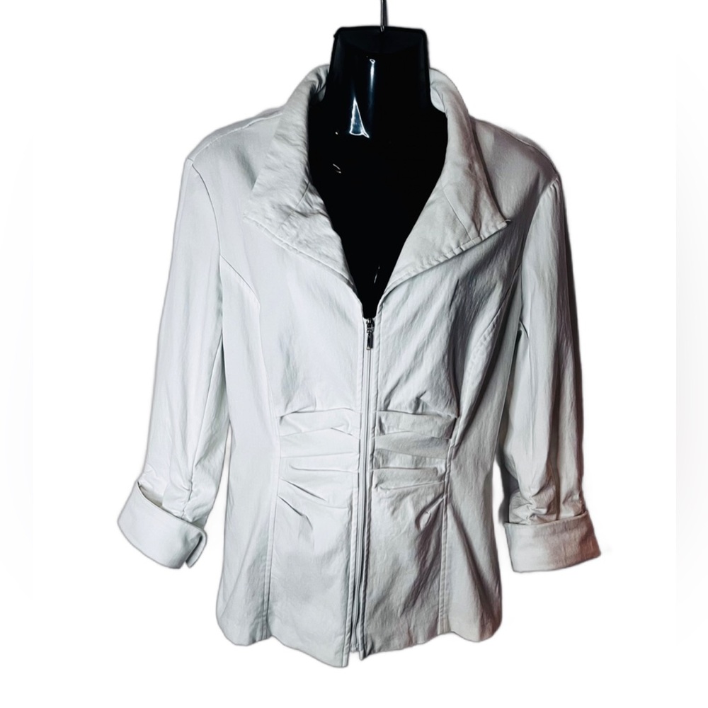 Tribal white full zipper shirt/blouse